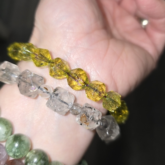 10mm Faceted Peridot Bracelet - Picture 7 of 14